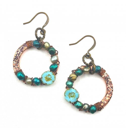 Judy Ellis's 5 Jewelry Patterns to Keep Summer Going - , Inspiration, , Sweet Sanibel Wire Earrings