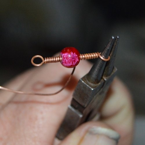 Deborah Kelly's Herringbone Bracelet and Earrings - , Contemporary Wire Jewelry, Weaving, Wire Weaving, Weaving Wire, herringbone weave