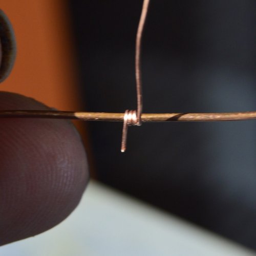 Deborah Kelly's Woven Frame 2-Bead Earring - , Wire Weaving, Wire Wrapping, Wrapping, Wire Wrapping Jewelry, Weaving, Wire Weaving, Weaving Wire, Cut the 20g wire into six 2.5 pieces.