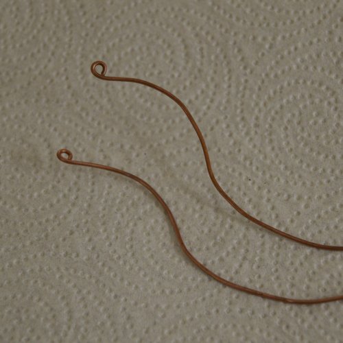 Deborah Kelly's Woven Leaf Earrings - , Wire Weaving, Weaving, Wire Weaving, Weaving Wire, Gently bend the wire to form an arc 