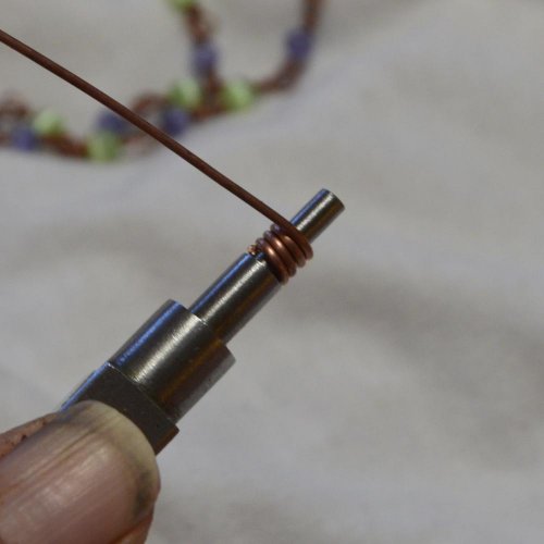 Deborah Kelly's Wire Wrapped Beaded Chain - , Contemporary Wire Jewelry, Loops, Wire Loop, Wrapped Wire Loop, Wire Wrapping, Wrapping, Wire Wrapping Jewelry, Use the short bit of wire to make a couple jump ring