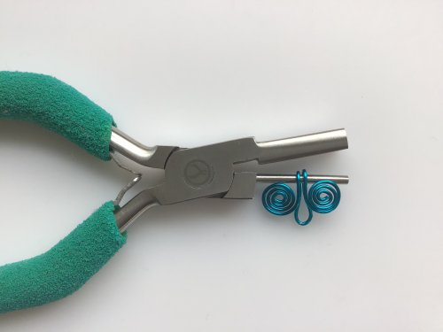 Kristal Wick's Mermaid Spiral Bracelet - , Contemporary Wire Jewelry, Spirals, Wire Spiral, Spiral Wire Wrap, Using the Wubbers Small Bail Making Pliers