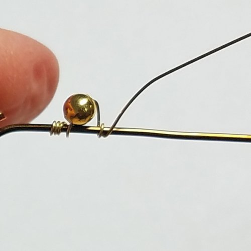 Debbie Blair's Beaded Bangle Bracelet - , Contemporary Wire Jewelry, Lashing, Wire Lashing, beaded bangle bracelet