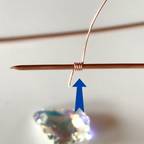 Erika Pal's Capturing Loops Pendant - , Wire Weaving, Weaving, Wire Weaving, Weaving Wire, Cut a 40 inches (100 cm) long weaving wire of the 28ga (0.3 mm) wire.