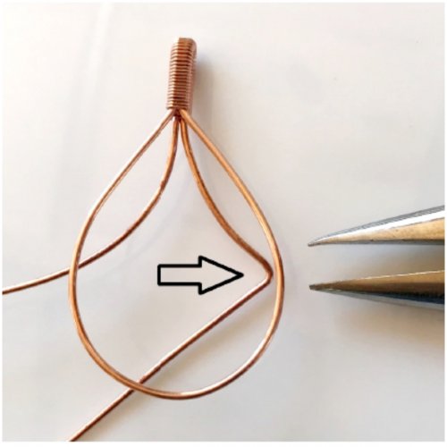Erika Pal's Wire Wrapped Cabochon Pendant - , Classic Wire Jewelry, Wire Wrapping, Wrapping, Wire Wrapping Jewelry, bend it inwards