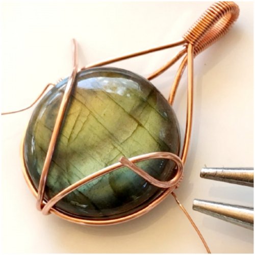 Erika Pal's Wire Wrapped Cabochon Pendant - , Classic Wire Jewelry, Wire Wrapping, Wrapping, Wire Wrapping Jewelry, bend the wire end inwards