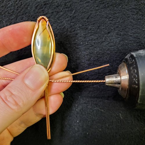 Jennifer Brooks's Marquis Earrings - , Classic Wire Jewelry, Spirals, Wire Spiral, Spiral Wire Wrap, Wire Wrapping, Wrapping, Wire Wrapping Jewelry,  Do the opposite on the other set