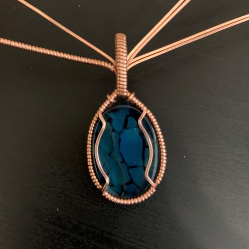 Kendra Austin's Classic Wire Wrapped Cabochon - Finish the Bail, Classic Wire Jewelry, Wire Wrapping, Wrapping, Wire Wrapping Jewelry, Classic wire wrapped cabochon
