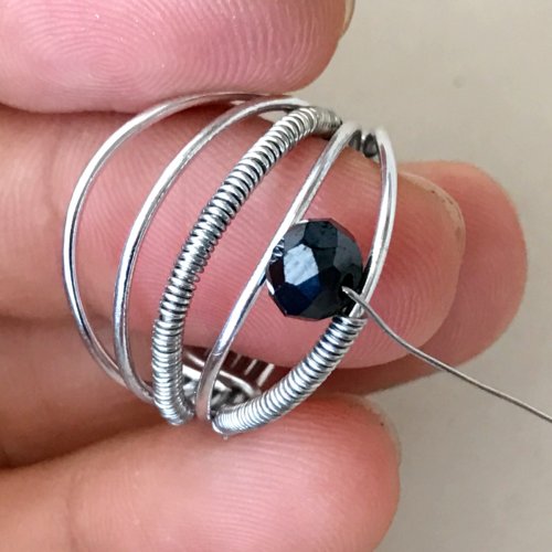 Erika Pal's Brightness Ring - , Contemporary Wire Jewelry, Coiling, Coiling Wire, Wire Coiling, Add a 4mm bead to this coiling wire