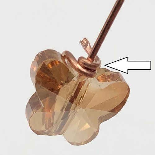 Erika Pal's Loop in Loop Earrings - , Contemporary Wire Jewelry, Loops, Wire Loop, Wrapped Wire Loop, Hold the vertical wire end tight within your fingers 