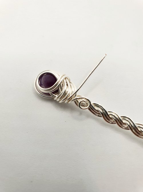 Natalie Patten's Braided Wire Cuff - , Contemporary Wire Jewelry, Spirals, Wire Spiral, Spiral Wire Wrap, Weaving, Wire Weaving, Weaving Wire, press them flat against the braids