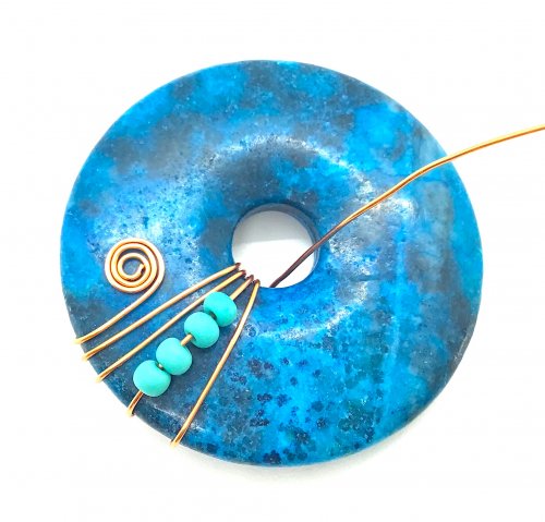 Kristal Wick's Time to Make the Donuts - , Contemporary Wire Jewelry, Spirals, Wire Spiral, Spiral Wire Wrap, Wire Wrapping, Wrapping, Wire Wrapping Jewelry, ,  Using the nylon jaw pliers