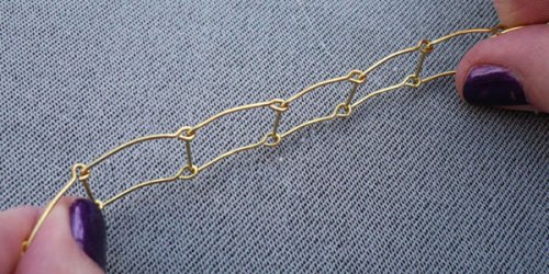 Marty Blu's Wire Link Treasure Bracelet - , Contemporary Wire Jewelry, Weaving, Wire Weaving, Weaving Wire, Shaping each link with a mandrel.