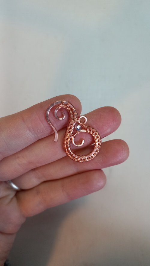 Elizabeth Schultz's Swirly Orbit Bracelet - , Contemporary Wire Jewelry, Making Chain, Chain Making , Loops, Wire Loop, Wrapped Wire Loop, Spirals, Wire Spiral, Spiral Wire Wrap, Oxidizing Wire, Oxidizing, Antiquing Wire, Antiquing, Wire Wrapping, Wrapping, Wire Wrapping Jewelry, Weaving, Wire Weaving, Weaving Wire, swirly orbit bracelet