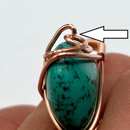 Erika Pal's Graceful Drop Pendant - , Contemporary Wire Jewelry, Coiling, Coiling Wire, Wire Coiling, Wire Wrapping, Wrapping, Wire Wrapping Jewelry, We have to bend the wire end backwards