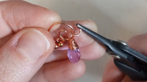 Elizabeth Schultz's Butterfly Swirly Wire Earrings - , Contemporary Wire Jewelry, Coiling, Coiling Wire, Wire Coiling, Lashing, Wire Lashing, Loops, Wire Loop, Wrapped Wire Loop, Wire Wrapping, Wrapping, Wire Wrapping Jewelry, Butterfly Swirly Wire Earrings