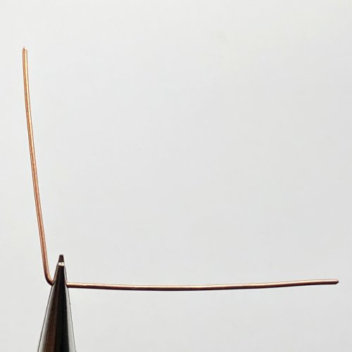 Erika Pal's Birthstone Wire Earrings - , Contemporary Wire Jewelry, Loops, Wire Loop, Wrapped Wire Loop, Wire Wrapping, Wrapping, Wire Wrapping Jewelry, Hold the center of it tight within the tip of the chain nose pliers