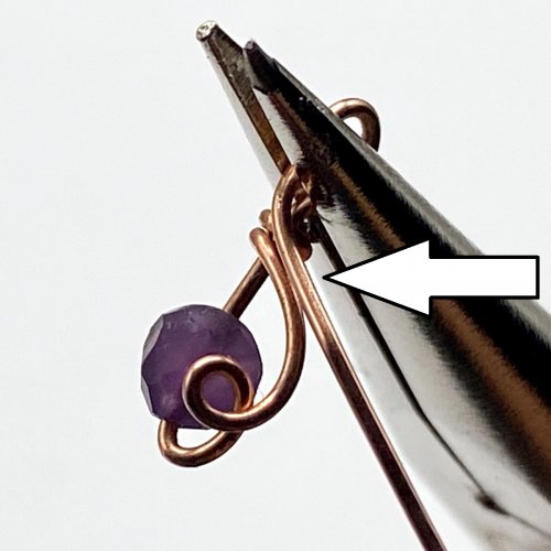 Erika Pal's Birthstone Wire Earrings - , Contemporary Wire Jewelry, Loops, Wire Loop, Wrapped Wire Loop, Wire Wrapping, Wrapping, Wire Wrapping Jewelry, Hold this bail tight within the chain nose pliers