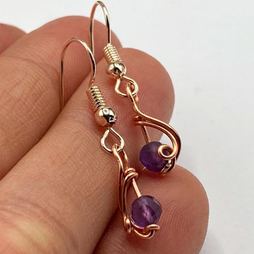Erika Pal's Birthstone Wire Earrings - , Contemporary Wire Jewelry, Loops, Wire Loop, Wrapped Wire Loop, Wire Wrapping, Wrapping, Wire Wrapping Jewelry, Repeat the same steps with the second earring as well