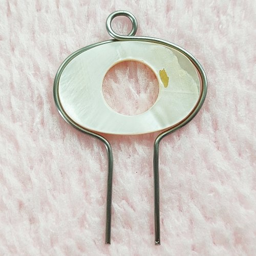 Mei Tan's All Seeing Eye Pendant - , Contemporary Wire Jewelry, Wire Wrapping, Wrapping, Wire Wrapping Jewelry, seeing eye pendant