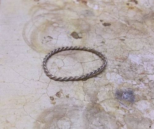 Judy Larson's Lacy Washers - , Contemporary Wire Jewelry, Butane Torch, Soldering, Solder, Use easy paste solder to attach 20 gauge 3 5mm jump rings
