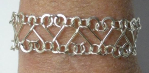 Judy Larson's Heart Link Bracelet and Earrings - , Contemporary Wire Jewelry, Making Chain, Chain Making , Jump Rings, Jump Ring, Making Jump Rings, Loops, Wire Loop, Wrapped Wire Loop, Texturing, Wire Wrapping, Wrapping, Wire Wrapping Jewelry, Finished bracelet.