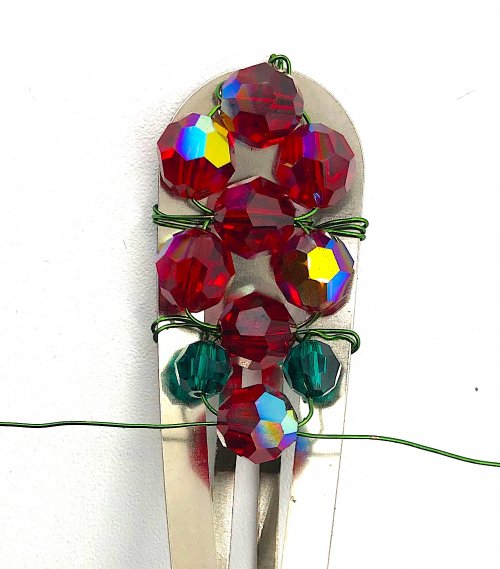 Kristal Wick's Christmas Chrysanthemum Hair Clip - , Hair Accessories, Zipper Pulls, Christmas Ornaments, Lashing, Wire Lashing, Beads, form another RAW unit