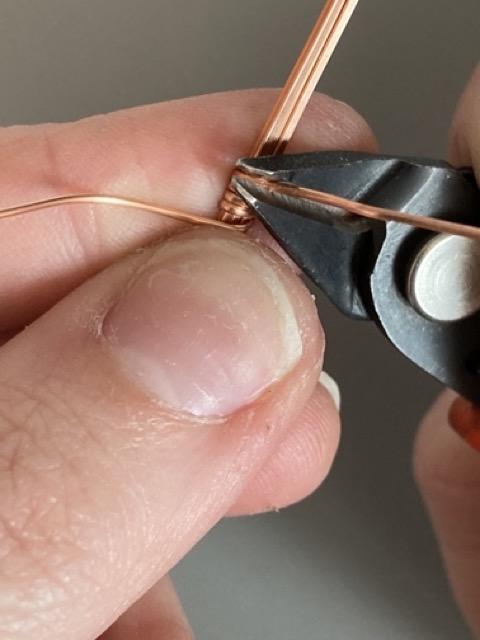 Elizabeth Schultz's Simple Wrapped Stone Pendant - , Classic Wire Jewelry, Wire Wrapping, Wrapping, Wire Wrapping Jewelry, trim the wire