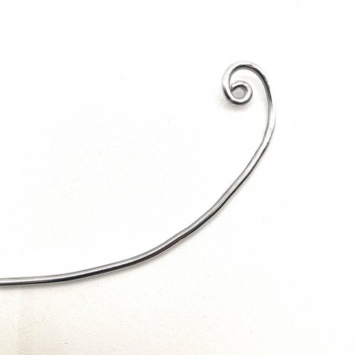 Kristal Wick's Have a Heart Necklace - , Contemporary Wire Jewelry, Lashing, Wire Lashing, Wire Wrapping, Wrapping, Wire Wrapping Jewelry, curve the wire slightly with your fingers