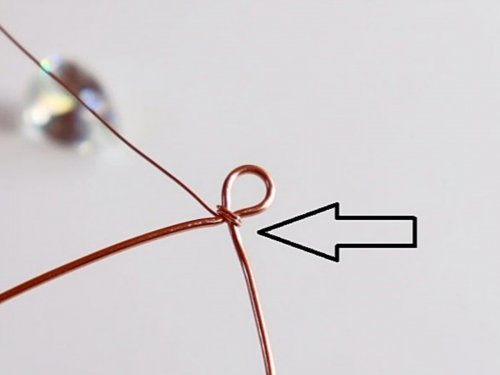 Erika Pal's Classic Wire and Stone Pendant - , Contemporary Wire Jewelry, Wire Wrapping, Wrapping, Wire Wrapping Jewelry, trim the end of the weaving wire