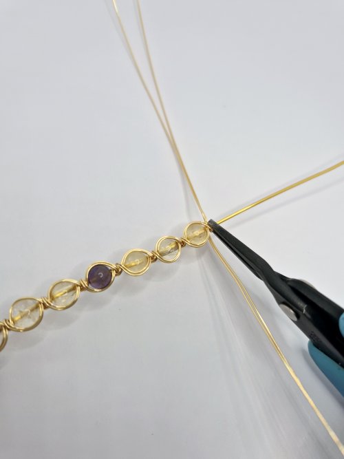 Natalie Patten's Bead and Wire Bracelet with Attached Clasp - , Contemporary Wire Jewelry, Wire Wrapping, Wrapping, Wire Wrapping Jewelry, pinch the wires with pliers