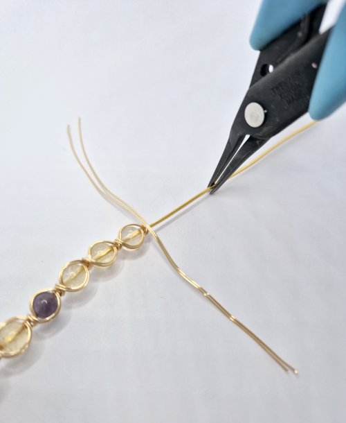 Natalie Patten's Bead and Wire Bracelet with Attached Clasp - , Contemporary Wire Jewelry, Wire Wrapping, Wrapping, Wire Wrapping Jewelry, measure one inch from the last bead