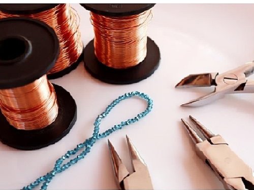 Erika Pal's Triple Strand Braided Wire Bracelet - , Contemporary Wire Jewelry, Wire Wrapping, Wrapping, Wire Wrapping Jewelry, Weaving, Wire Weaving, Weaving Wire, tools and materials