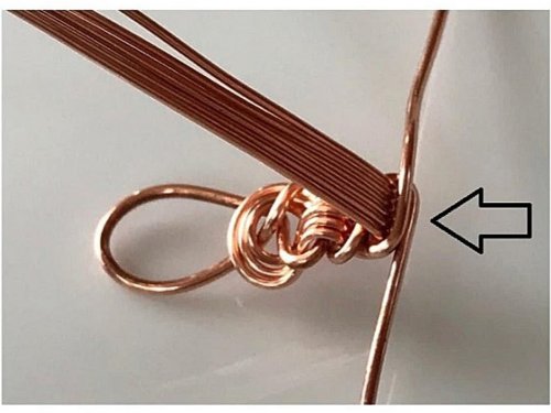 Erika Pal's Triple Strand Braided Wire Bracelet - , Contemporary Wire Jewelry, Wire Wrapping, Wrapping, Wire Wrapping Jewelry, Weaving, Wire Weaving, Weaving Wire, bend the second base wire across