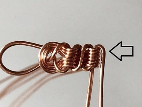 Erika Pal's Triple Strand Braided Wire Bracelet - , Contemporary Wire Jewelry, Wire Wrapping, Wrapping, Wire Wrapping Jewelry, Weaving, Wire Weaving, Weaving Wire, continue to braid the wires