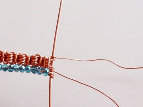 Erika Pal's Triple Strand Braided Wire Bracelet - , Contemporary Wire Jewelry, Wire Wrapping, Wrapping, Wire Wrapping Jewelry, Weaving, Wire Weaving, Weaving Wire, secure the fine wires to the 20g wire