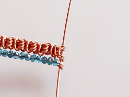 Erika Pal's Triple Strand Braided Wire Bracelet - , Contemporary Wire Jewelry, Wire Wrapping, Wrapping, Wire Wrapping Jewelry, Weaving, Wire Weaving, Weaving Wire, trim and snug the ends of the wires