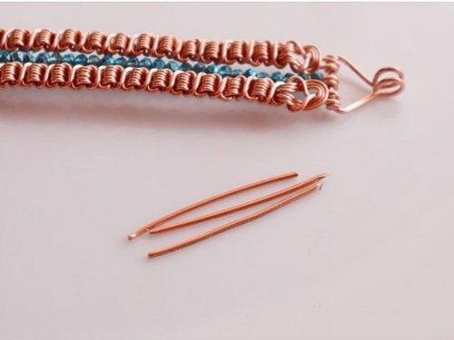 Erika Pal's Triple Strand Braided Wire Bracelet - , Contemporary Wire Jewelry, Wire Wrapping, Wrapping, Wire Wrapping Jewelry, Weaving, Wire Weaving, Weaving Wire, cut 3cm of 18g wire