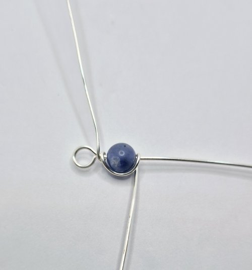 Natalie Patten's Graduated Bead Component - , Contemporary Wire Jewelry, Wire Wrapping, Wrapping, Wire Wrapping Jewelry, wrap the wire around the eye pin
