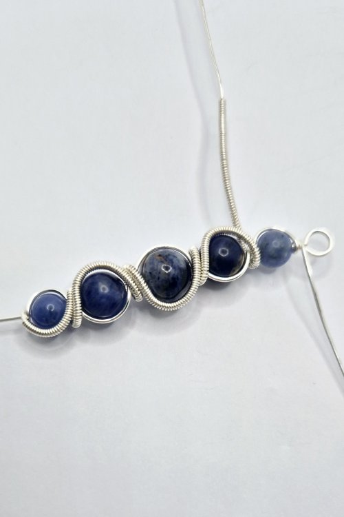 Natalie Patten's Graduated Bead Component - , Contemporary Wire Jewelry, Wire Wrapping, Wrapping, Wire Wrapping Jewelry, each bead is framed