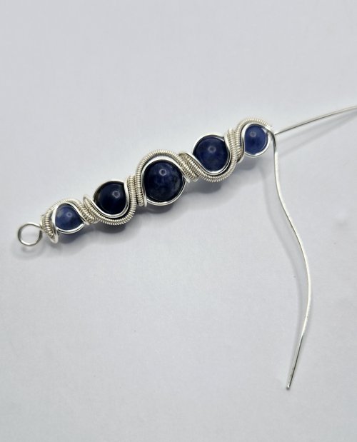 Natalie Patten's Graduated Bead Component - , Contemporary Wire Jewelry, Wire Wrapping, Wrapping, Wire Wrapping Jewelry, wrap the wire around the eye pin