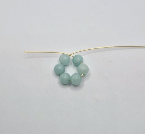 Natalie Patten's Beaded Flower Connector - , Contemporary Wire Jewelry, Loops, Wire Loop, Wrapped Wire Loop, form a circle with the beads