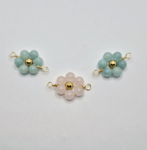 Natalie Patten's Beaded Flower Connector - , Contemporary Wire Jewelry, Loops, Wire Loop, Wrapped Wire Loop, make two more wire bead flowers