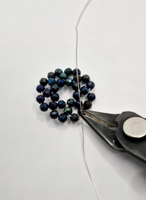 Natalie Patten's Bead and Wire Circular Component - , Contemporary Wire Jewelry, Weaving, Wire Weaving, Weaving Wire, Beads, trim excess wire
