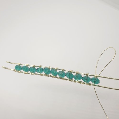 Natalie Patten's Simple Beaded Bangle Bracelet - , Contemporary Wire Jewelry, Wire Wrapping, Wrapping, Wire Wrapping Jewelry, come back through each bead with the weaving wire