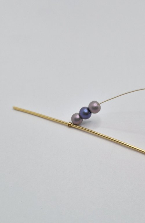 Natalie Patten's Channel-set Beaded Cuff Bracelet - , Contemporary Wire Jewelry, Wire Wrapping, Wrapping, Wire Wrapping Jewelry, add 3 beads to the wire