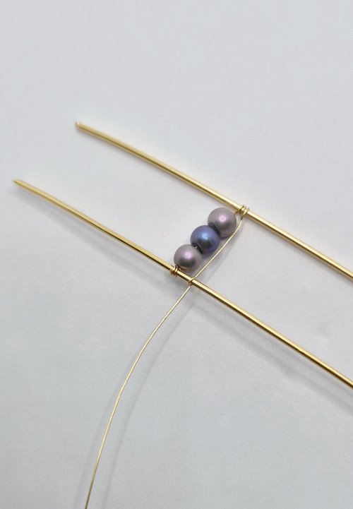 Natalie Patten's Channel-set Beaded Cuff Bracelet - , Contemporary Wire Jewelry, Wire Wrapping, Wrapping, Wire Wrapping Jewelry, bring the wire down to the first base wire and wrap 3 times