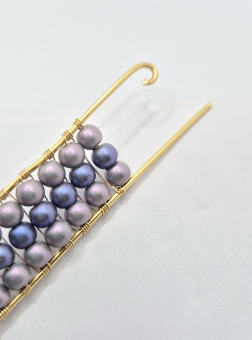 Natalie Patten's Channel-set Beaded Cuff Bracelet - , Contemporary Wire Jewelry, Wire Wrapping, Wrapping, Wire Wrapping Jewelry, start to spiral the ends of the wires