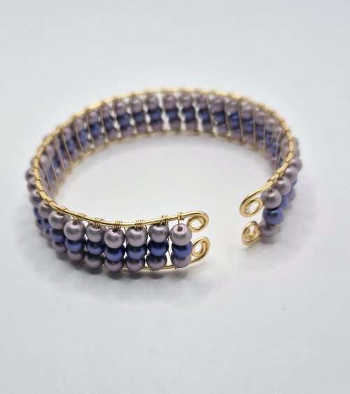 Natalie Patten's Channel-set Beaded Cuff Bracelet - , Contemporary Wire Jewelry, Wire Wrapping, Wrapping, Wire Wrapping Jewelry, ensure the spirals all sit on the same plane