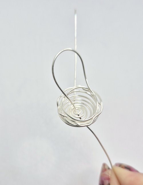 Natalie Patten's Birds Nest Pendant - , Contemporary Wire Jewelry, Wire Wrapping, Wrapping, Wire Wrapping Jewelry, Weaving, Wire Weaving, Weaving Wire, Bring the wire back through the start